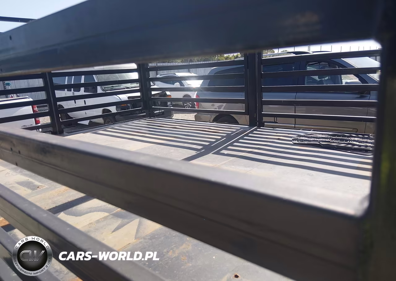2015 Ford F-350 Chassis Xl VIN:1FDRF3G68FEC23461 - 8