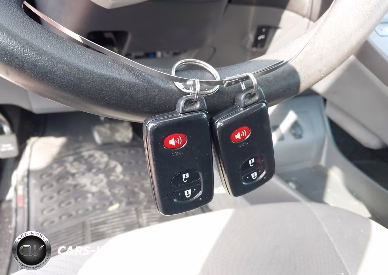 2011 Toyota Prius Two VIN:JTDKN3DU2B1402186 - 11