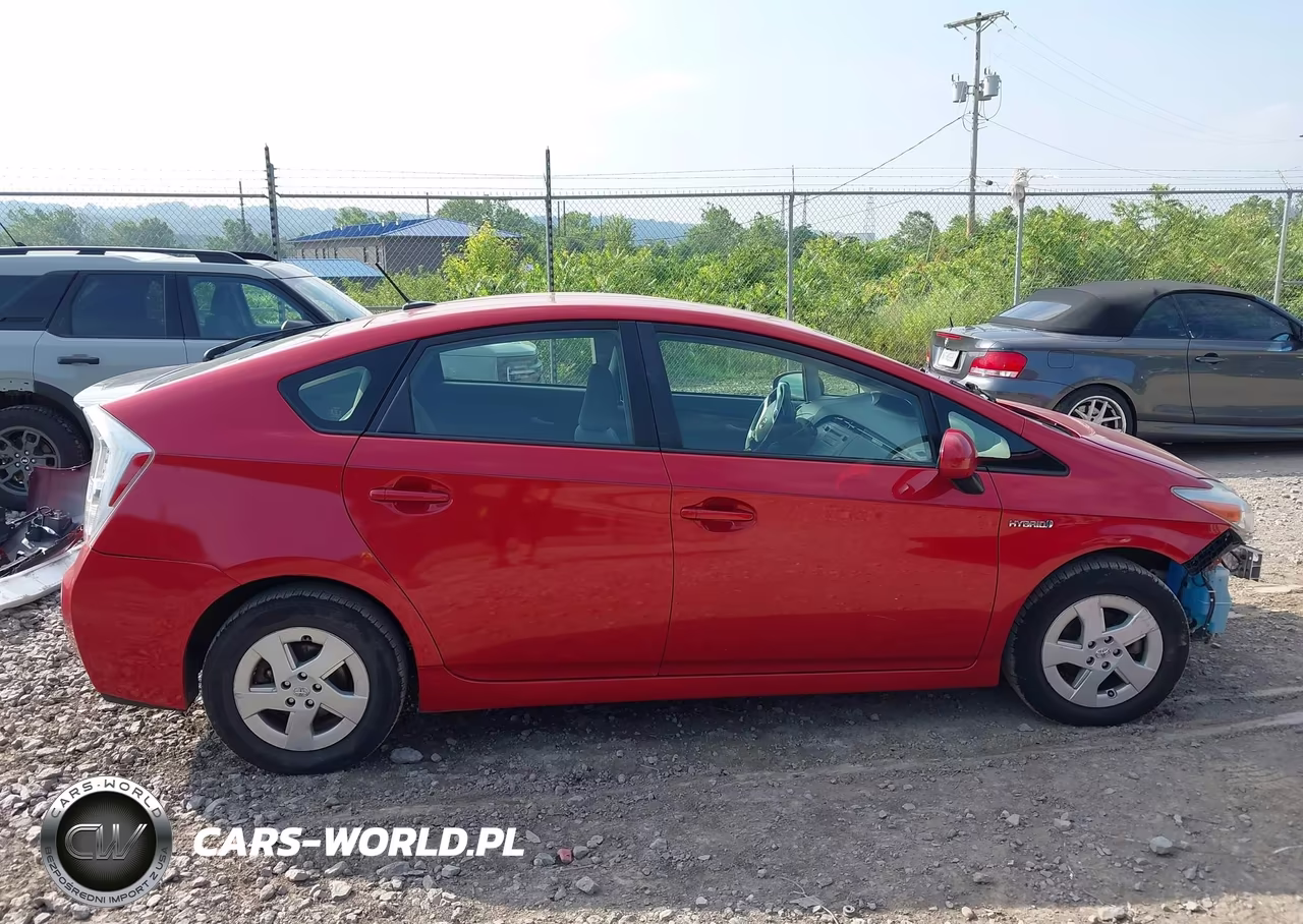 2011 Toyota Prius Two VIN:JTDKN3DU2B1402186 - 14