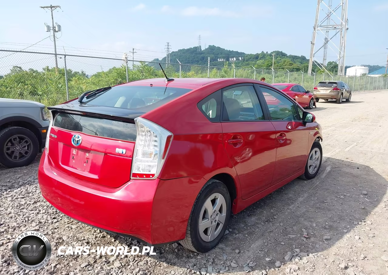 2011 Toyota Prius Two VIN:JTDKN3DU2B1402186 - 4