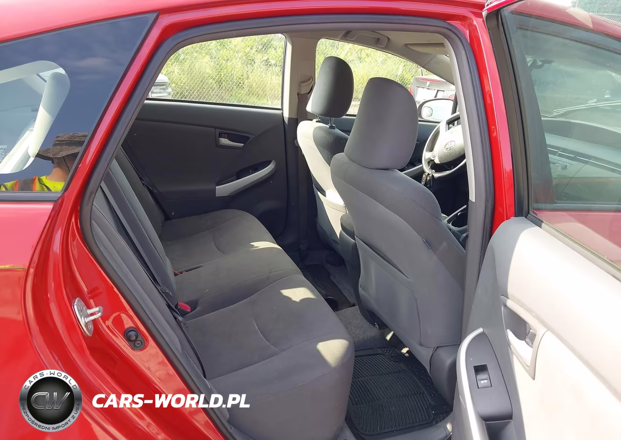 2011 Toyota Prius Two VIN:JTDKN3DU2B1402186 - 8