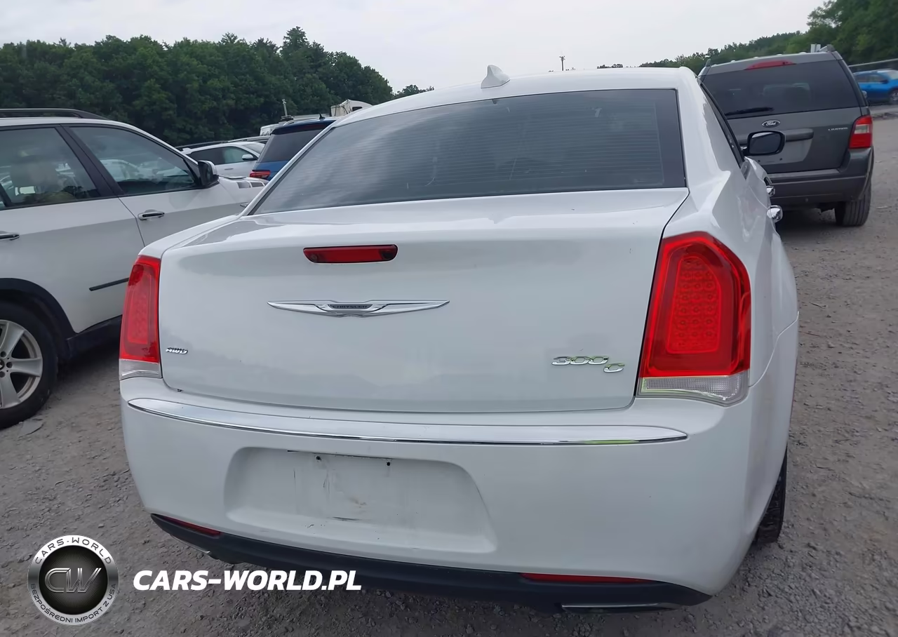2015 Chrysler 300C Awd VIN:2C3CCAKG1FH781916 - 15
