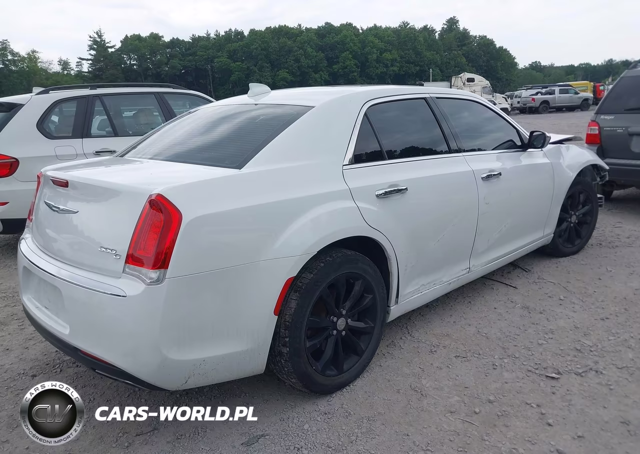 2015 Chrysler 300C Awd VIN:2C3CCAKG1FH781916 - 4