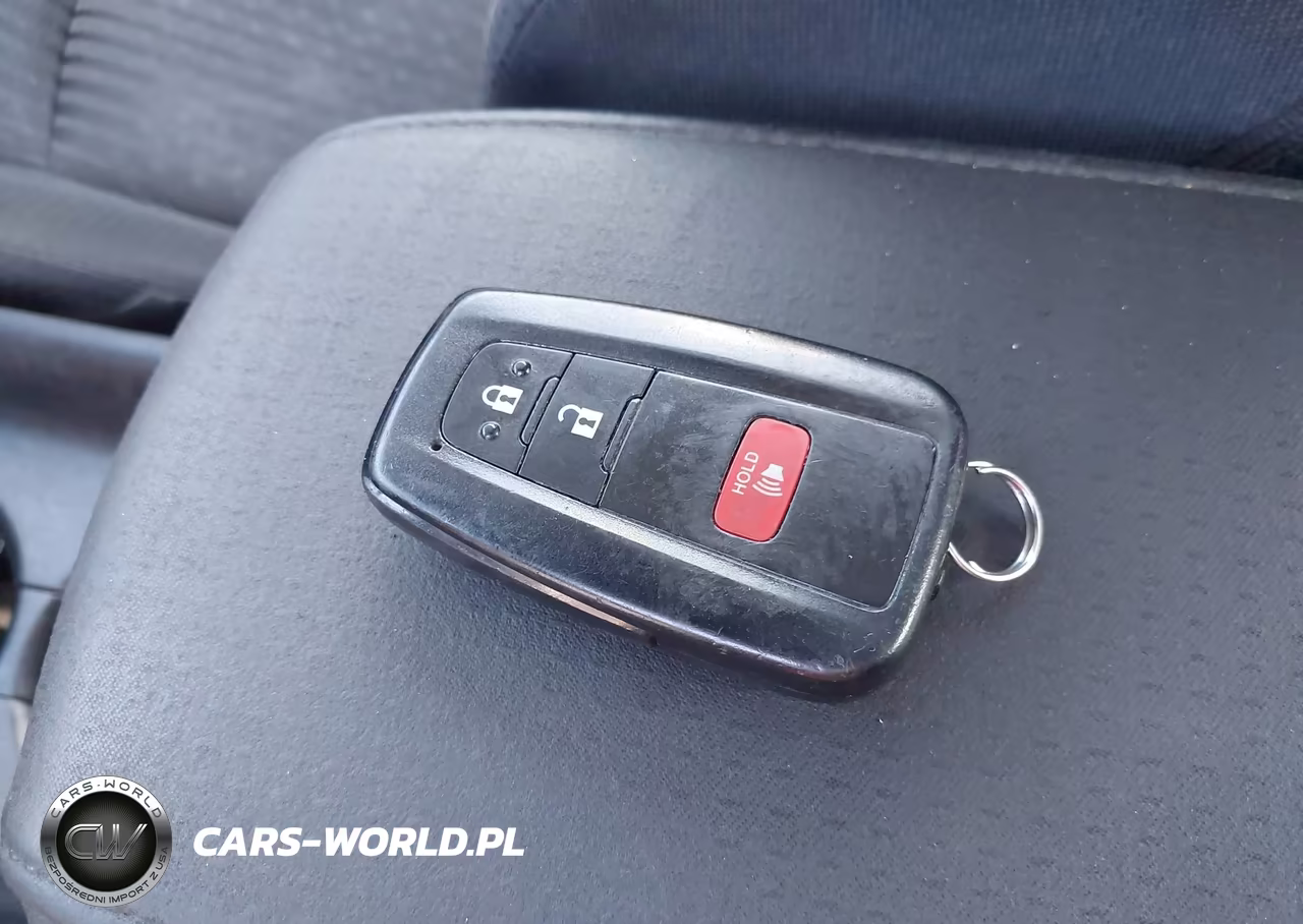 2017 Toyota Prius Two VIN:JTDKBRFU1H3553266 - 11