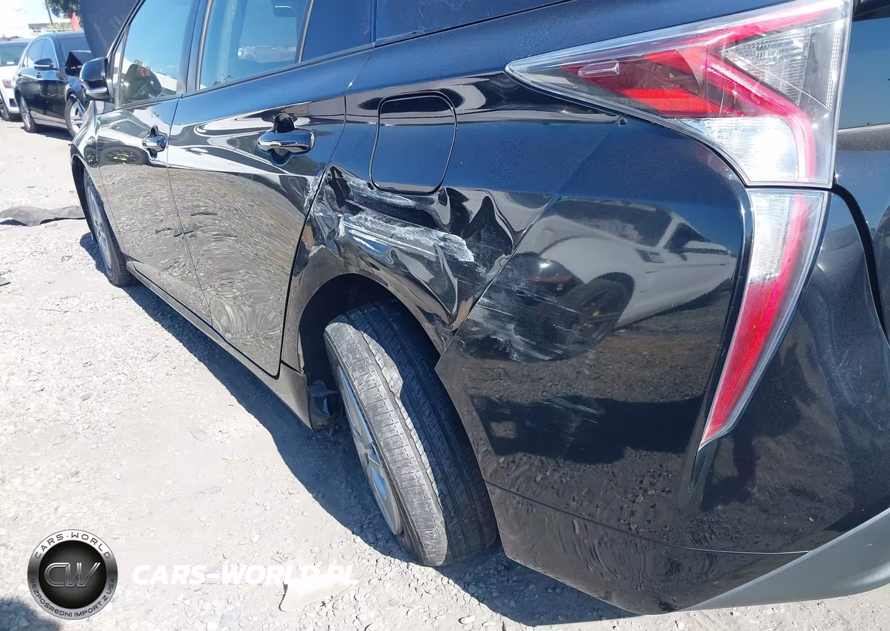 2017 Toyota Prius Two VIN:JTDKBRFU1H3553266 - 6