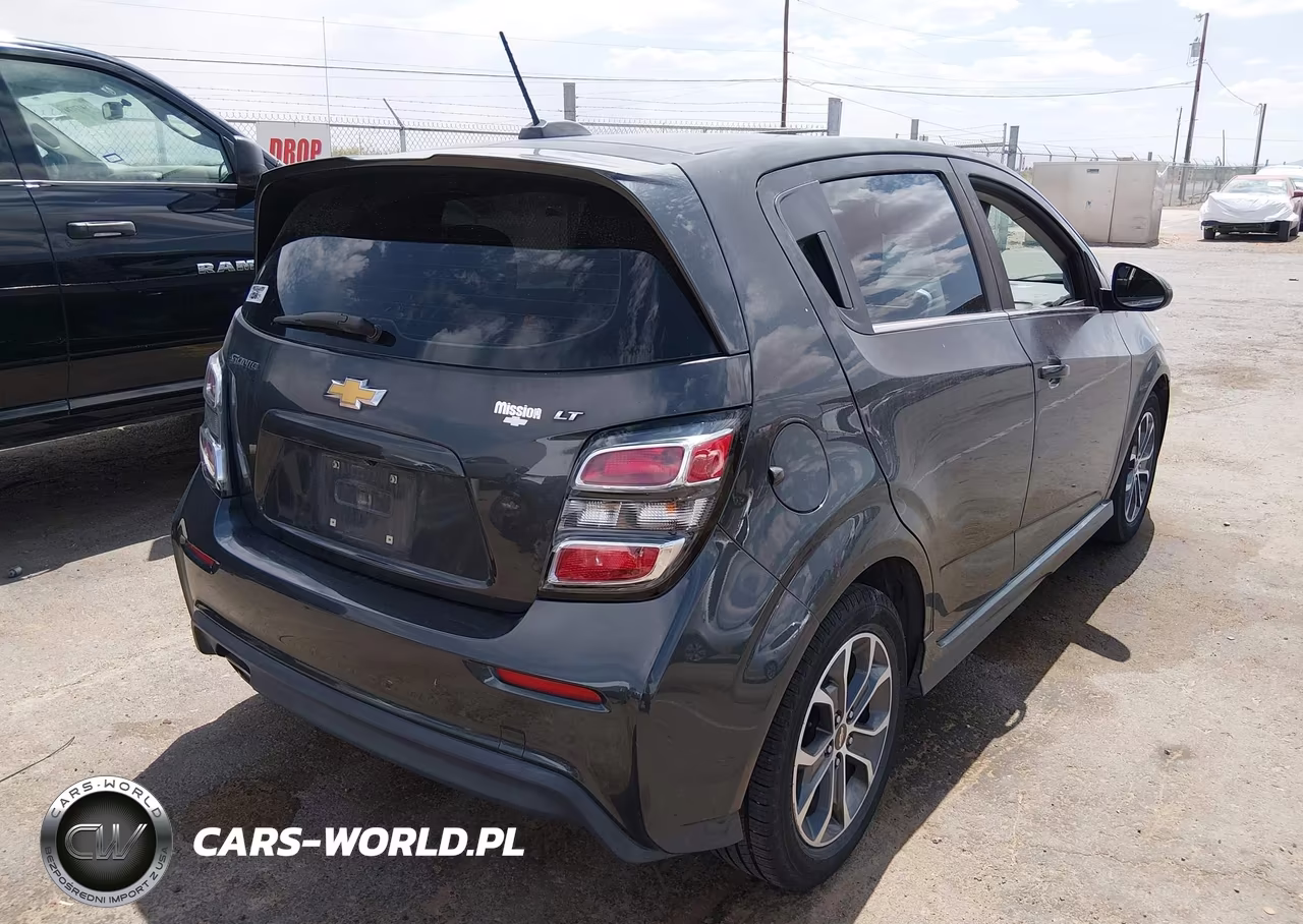 2017 Chevrolet Sonic Lt Auto VIN:1G1JD6SH1H4177815 - 4