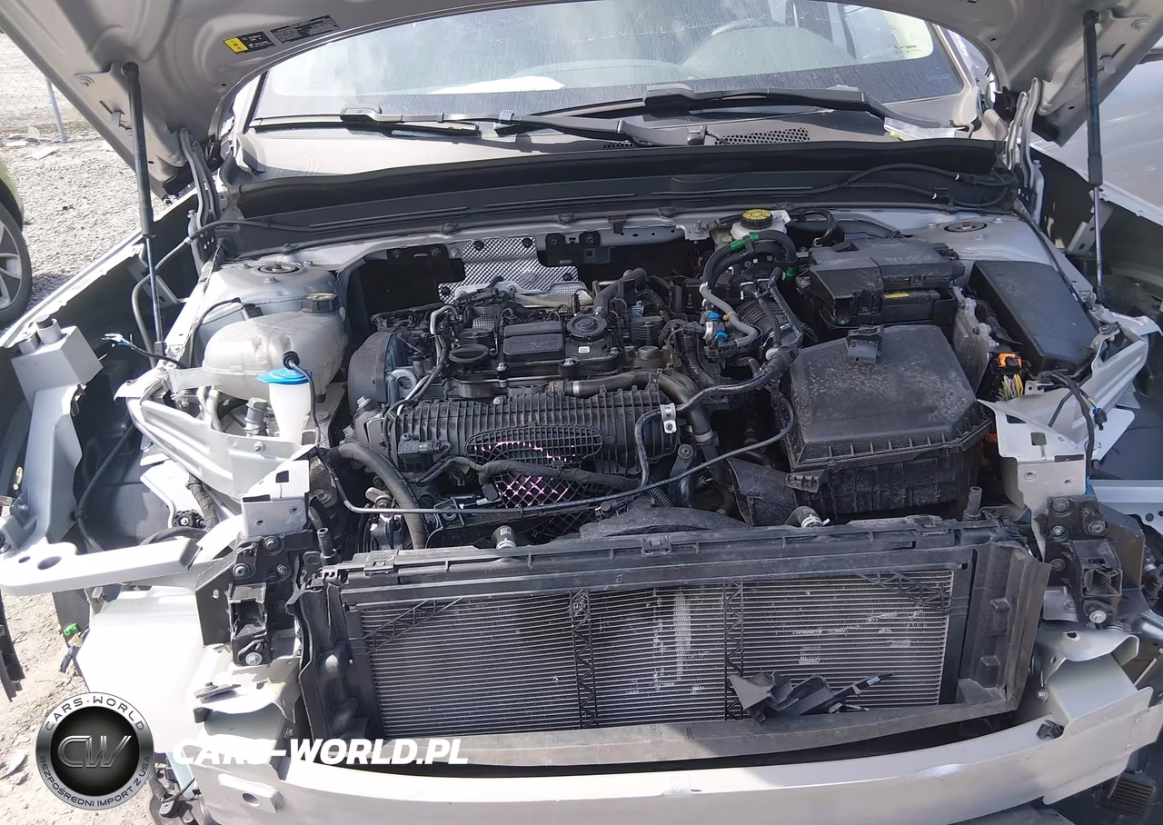2025 Volvo Xc40 B5 Plus Bright Theme VIN:YV4L12UEXS2509884 - 10