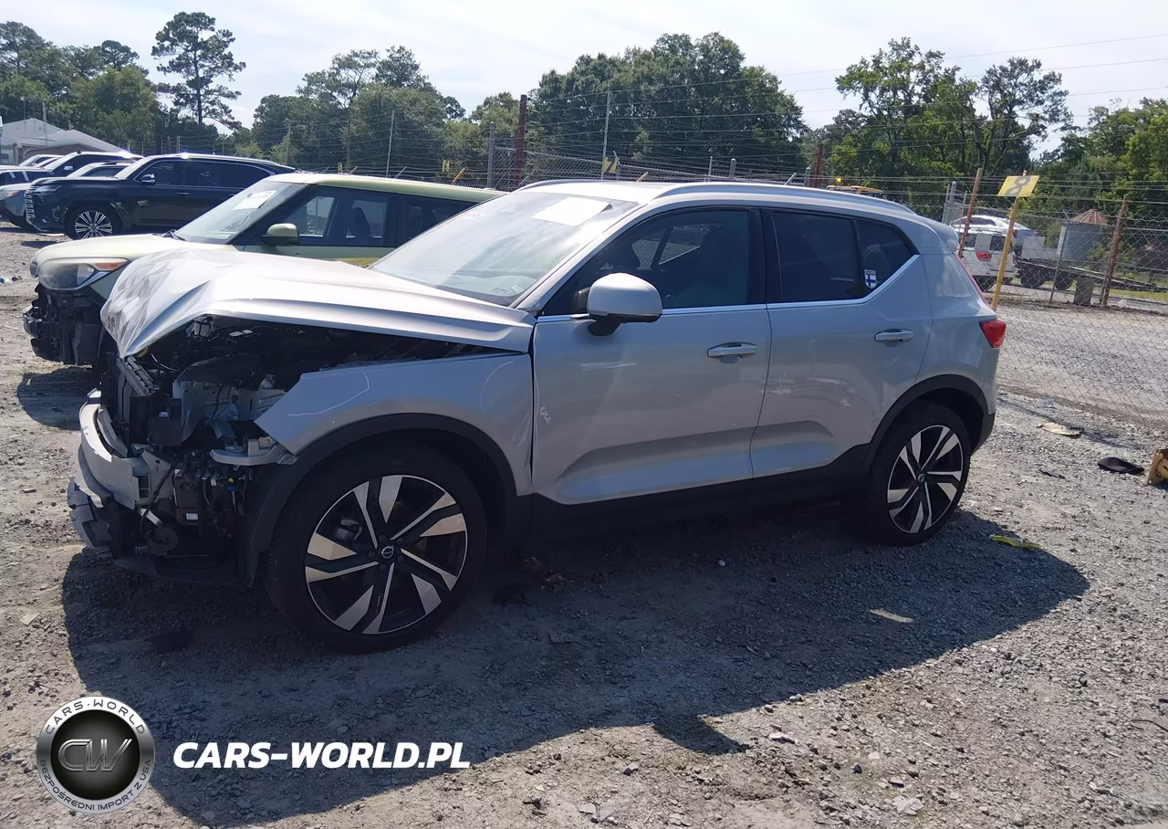 2025 Volvo Xc40 B5 Plus Bright Theme VIN:YV4L12UEXS2509884 - 15