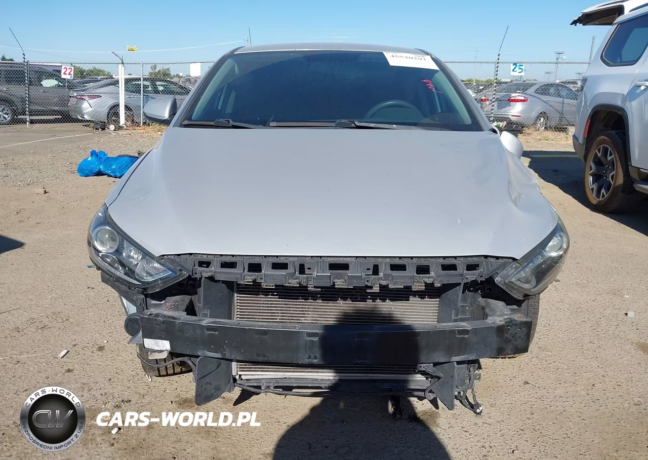 2018 Hyundai Elantra Sel VIN:5NPD84LF3JH223896 - 13