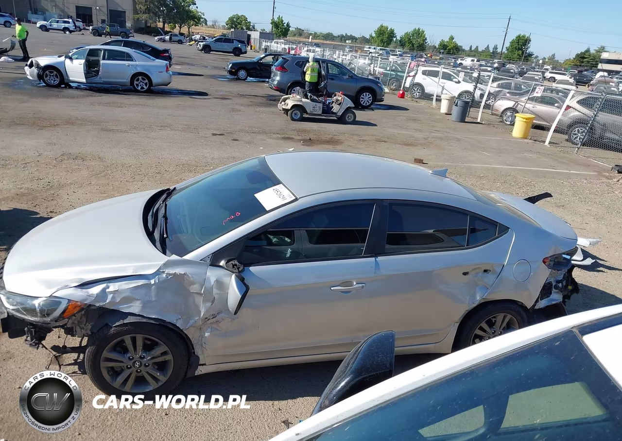 2018 Hyundai Elantra Sel VIN:5NPD84LF3JH223896 - 15