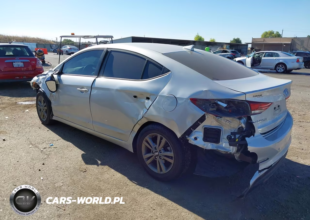2018 Hyundai Elantra Sel VIN:5NPD84LF3JH223896 - 3