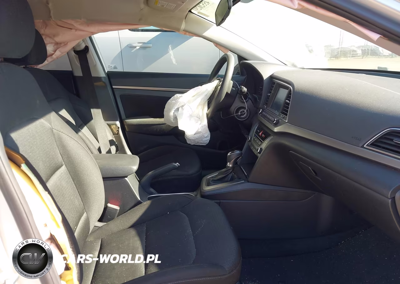 2018 Hyundai Elantra Sel VIN:5NPD84LF3JH223896 - 5