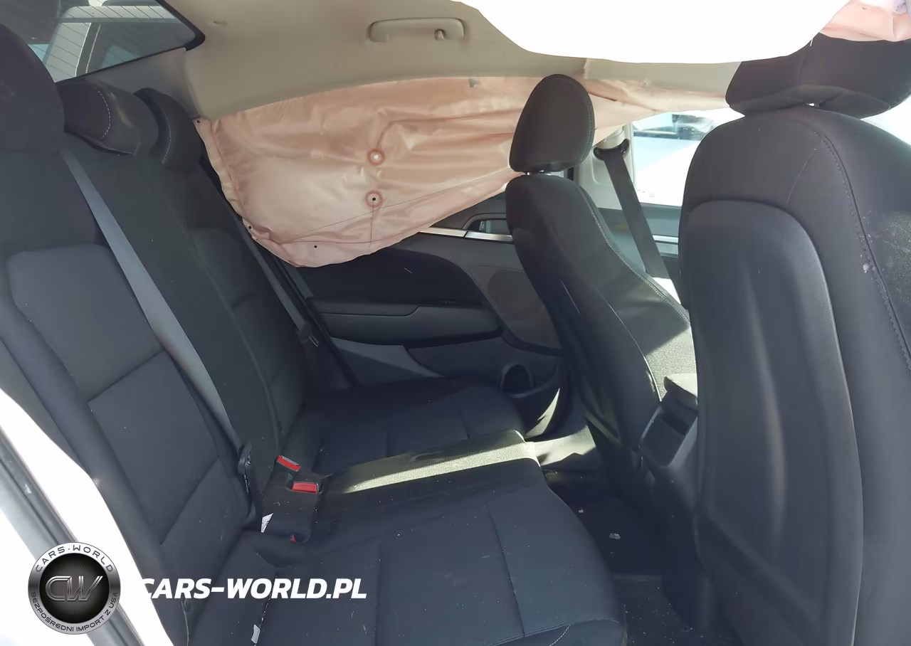 2018 Hyundai Elantra Sel VIN:5NPD84LF3JH223896 - 8