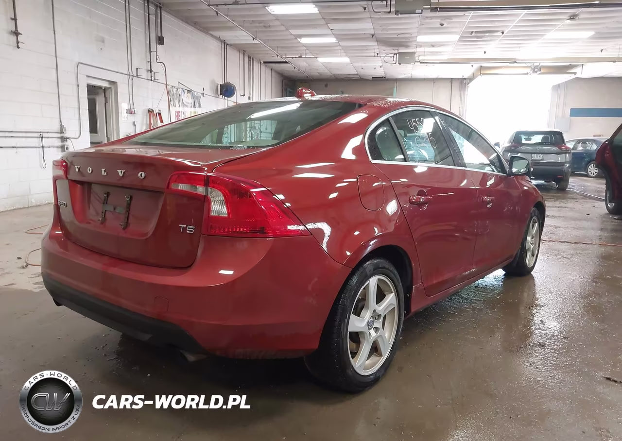 2012 Volvo S60 T5 VIN:YV1622FS2C2106817 - 4