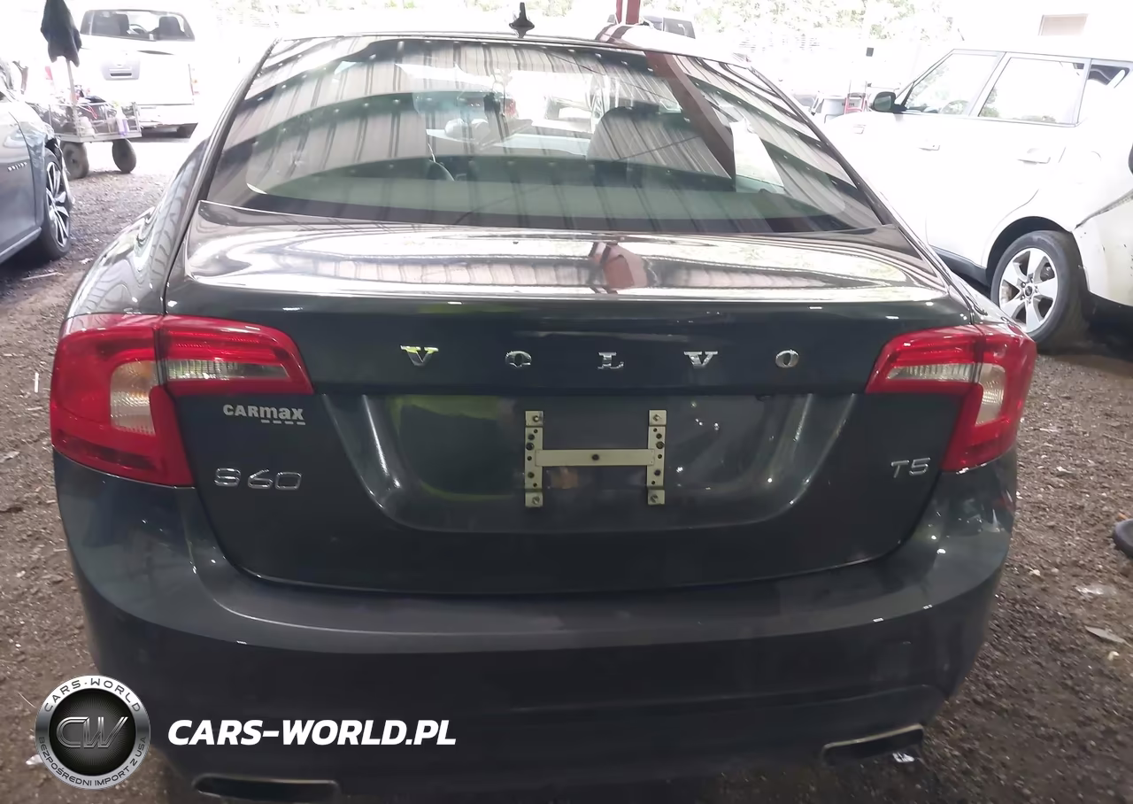 2015 Volvo S60 T5 Platinum VIN:YV140MFM5F2355532 - 16
