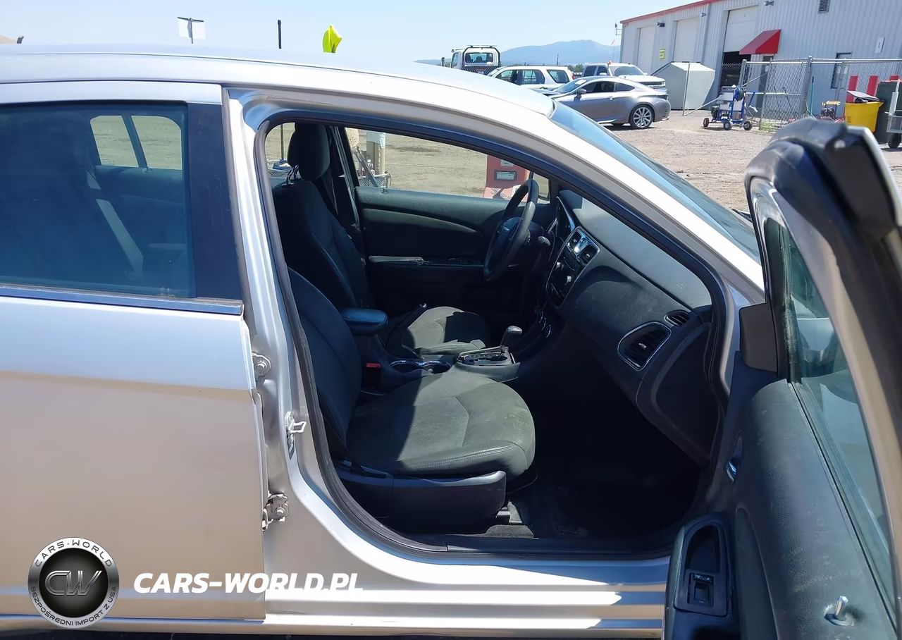2012 Chrysler 200 Lx VIN:1C3CCBAB8CN101346 - 5