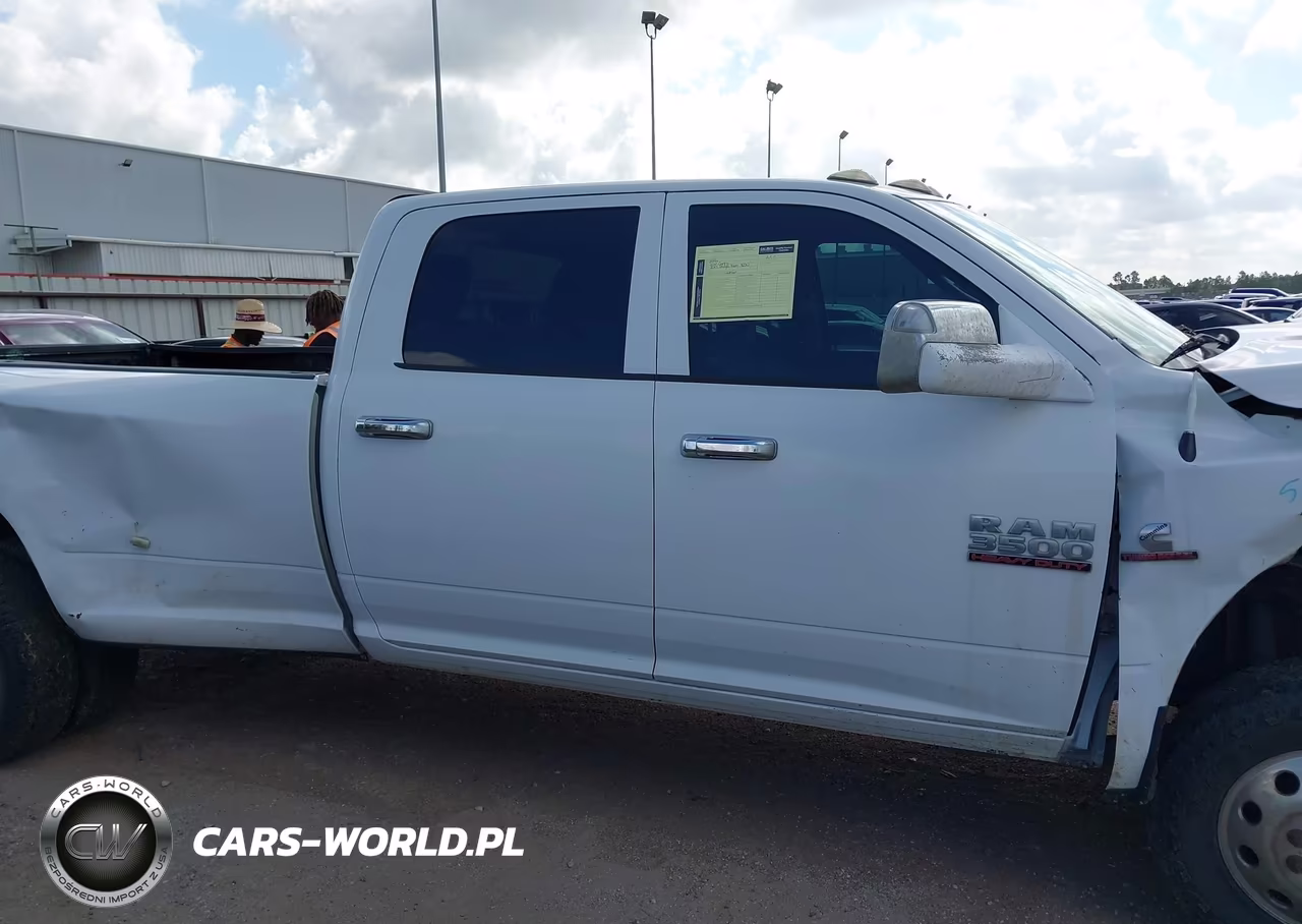 2017 Ram 3500 Tradesman 4X4 8' Box VIN:3C63RRGL4HG631694 - 16