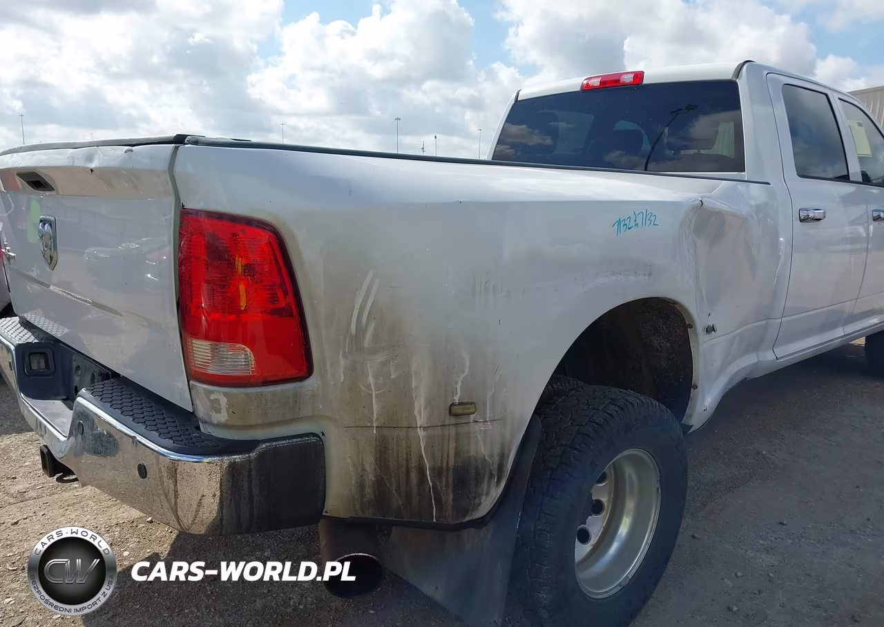 2017 Ram 3500 Tradesman 4X4 8' Box VIN:3C63RRGL4HG631694 - 19