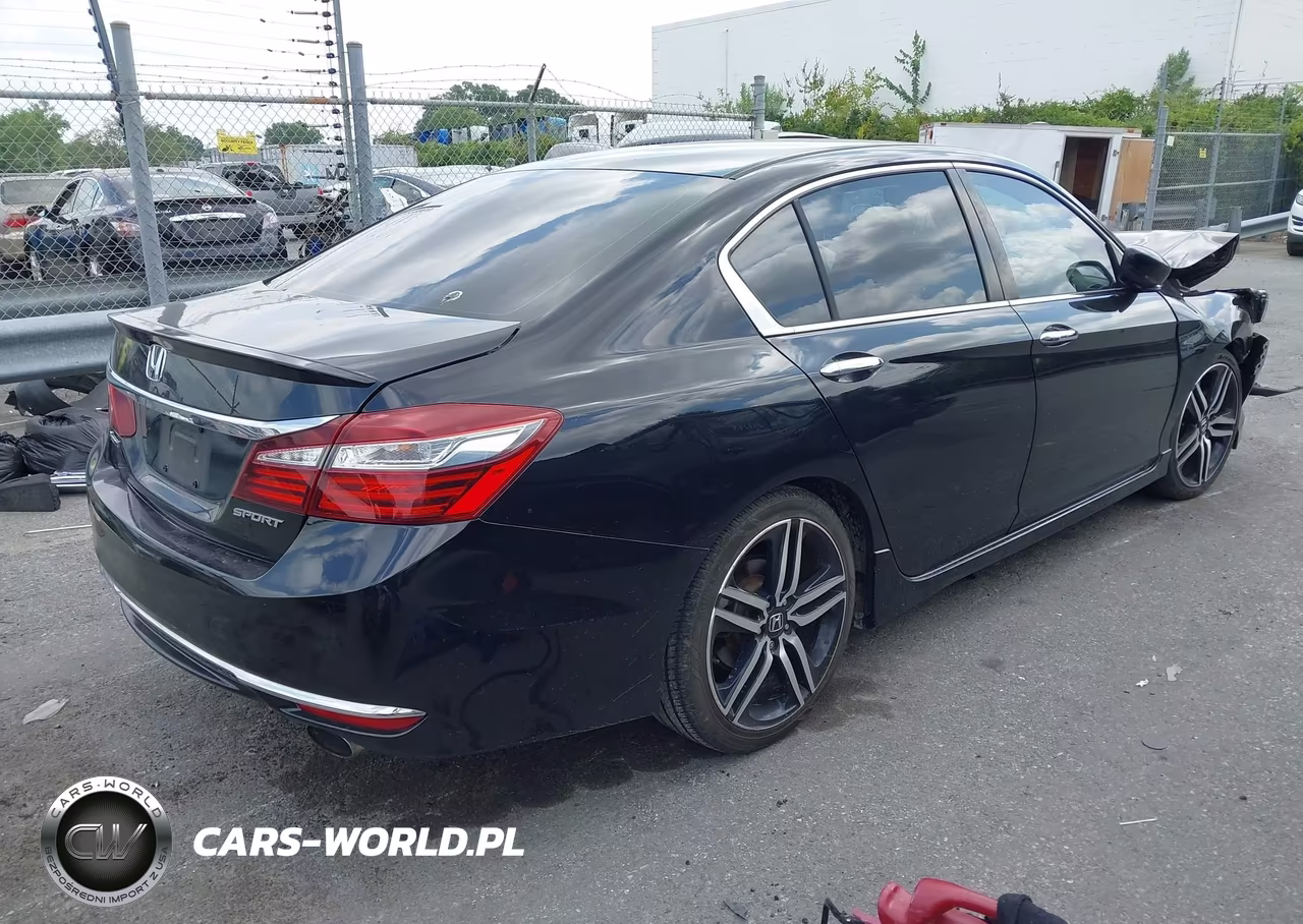 2016 Honda Accord Sport VIN:1HGCR2F56GA070870 - 4