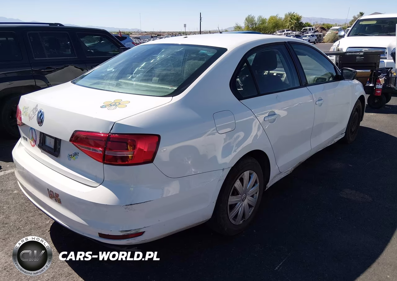 2015 Volkswagen Jetta 2.0L S VIN:3VW2K7AJ8FM285942 - 4