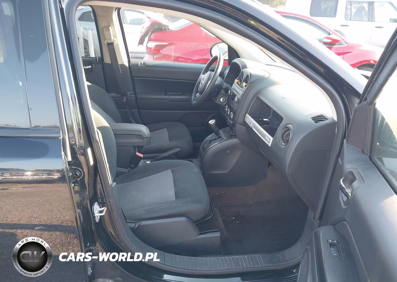 2016 Jeep Compass Sport VIN:1C4NJDBB2GD686215 - 5