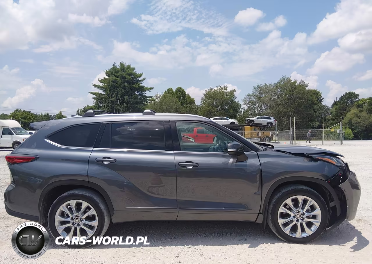 2023 Toyota Highlander Limited VIN:5TDKDRBH0PS024004 - 13