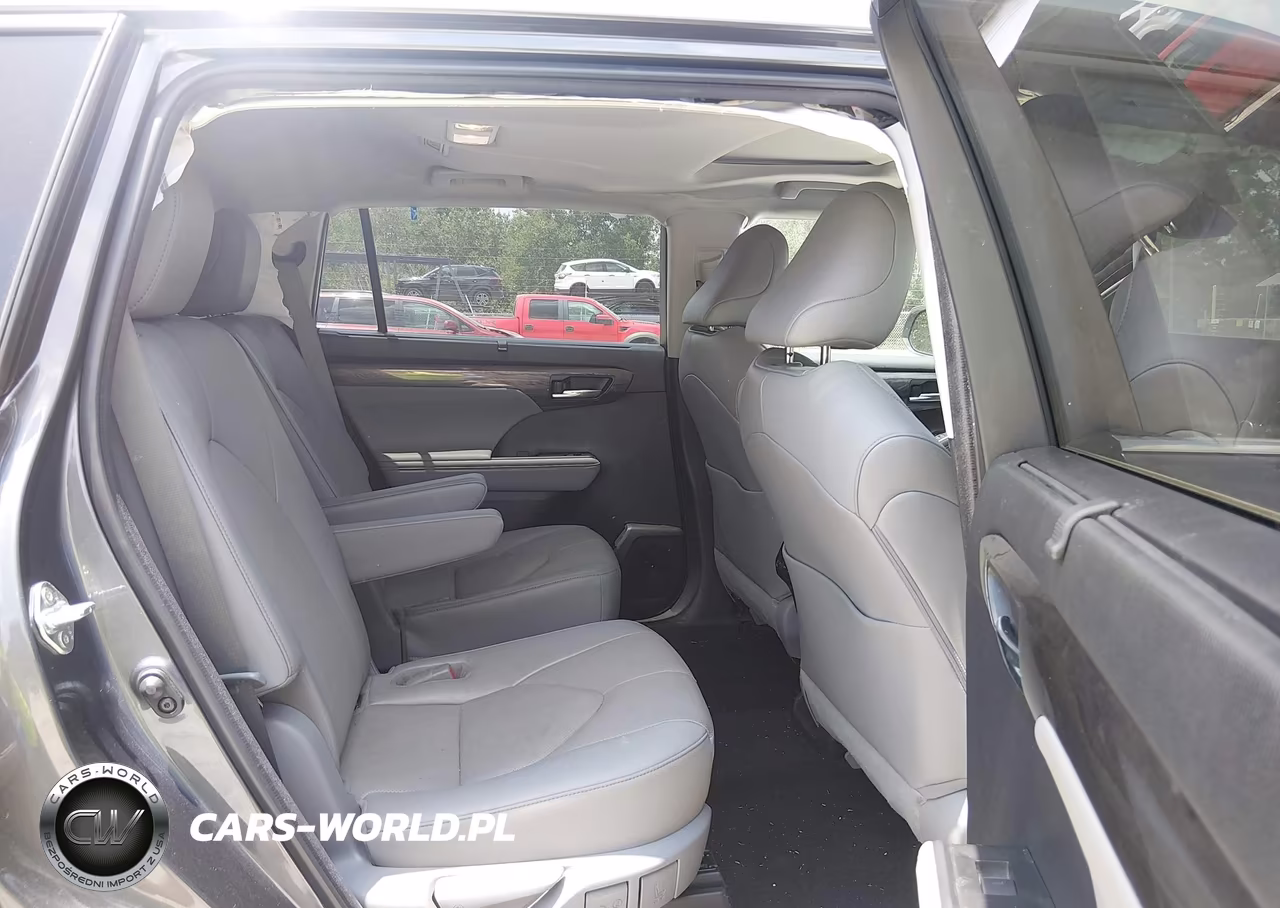 2023 Toyota Highlander Limited VIN:5TDKDRBH0PS024004 - 8