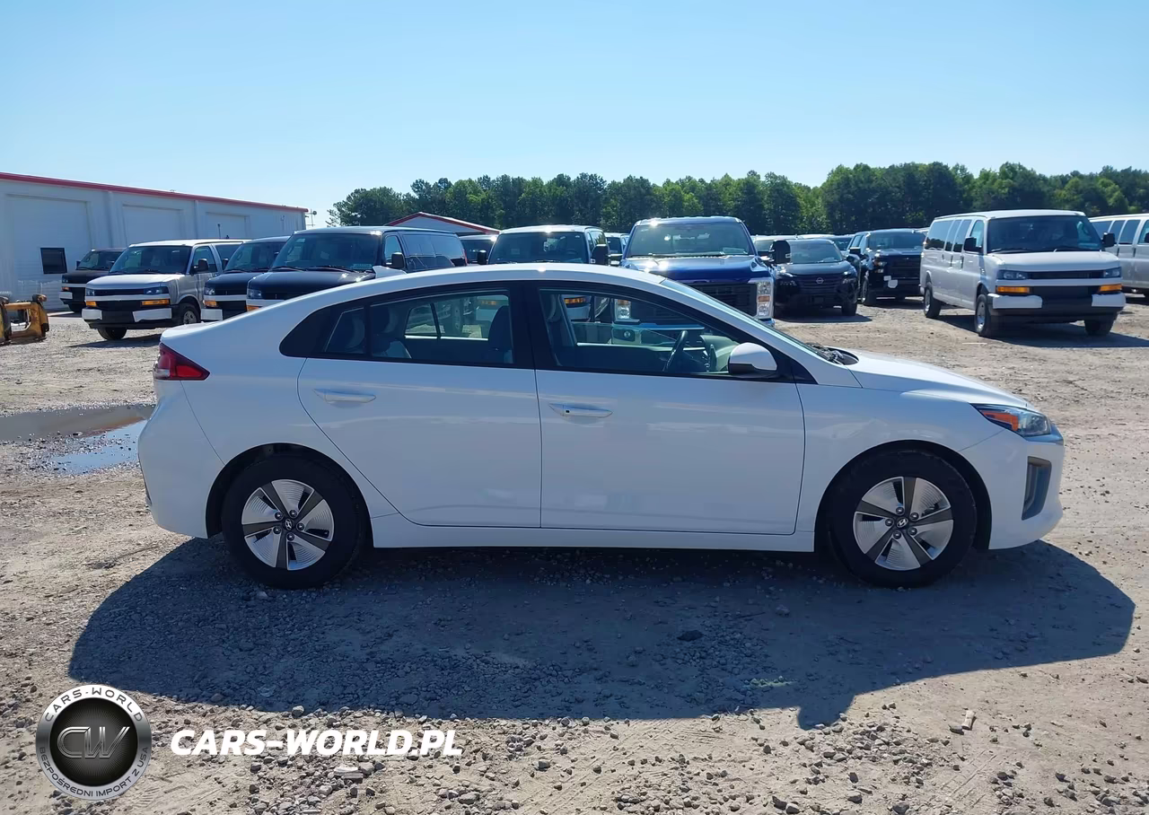 2021 Hyundai Ioniq Hybrid Blue VIN:KMHC65LC7MU245693 - 16