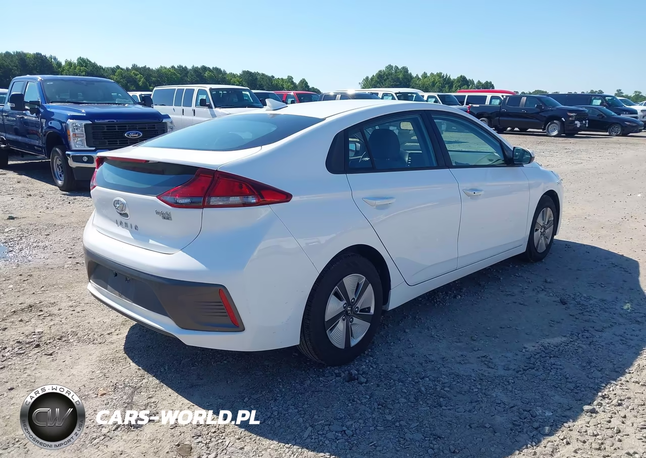 2021 Hyundai Ioniq Hybrid Blue VIN:KMHC65LC7MU245693 - 4