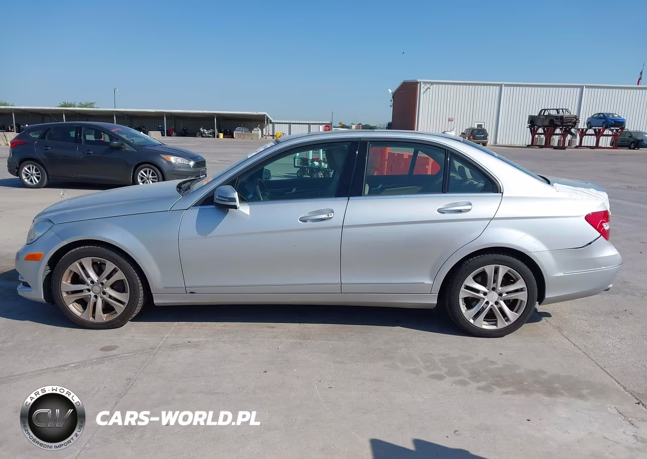 2014 Mercedes-Benz C 300 Luxury 4Matic VIN:WDDGF8ABXEA936260 - 14