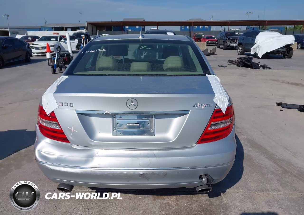 2014 Mercedes-Benz C 300 Luxury 4Matic VIN:WDDGF8ABXEA936260 - 16