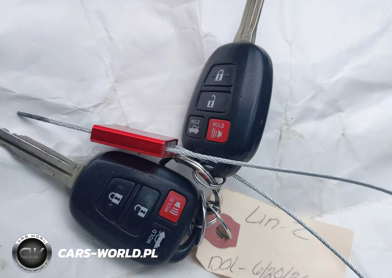 2018 Toyota Corolla Le VIN:2T1BURHE7JC965494 - 11