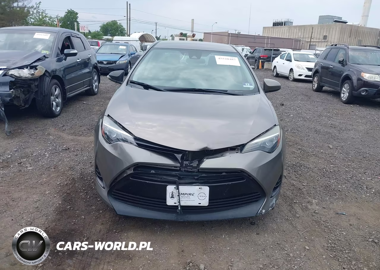 2018 Toyota Corolla Le VIN:2T1BURHE7JC965494 - 12