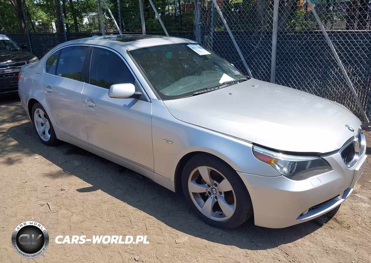 2006 BMW 525I