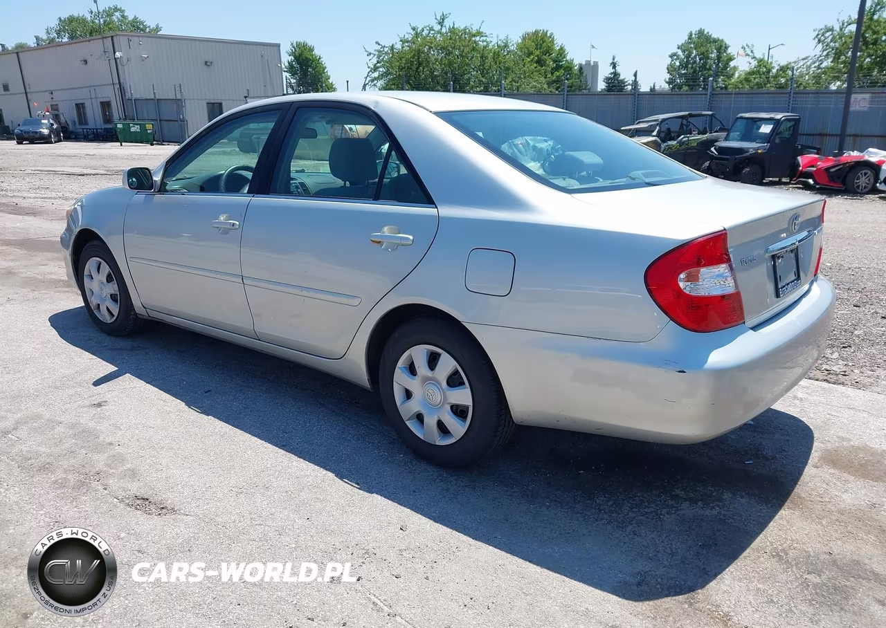 2003 Toyota Camry Le VIN:4T1BE32K33U195904 - 3