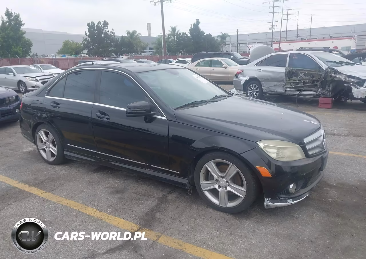 2010 Mercedes-Benz C 300 Luxury-Sport – zdjęcie 1 z 17