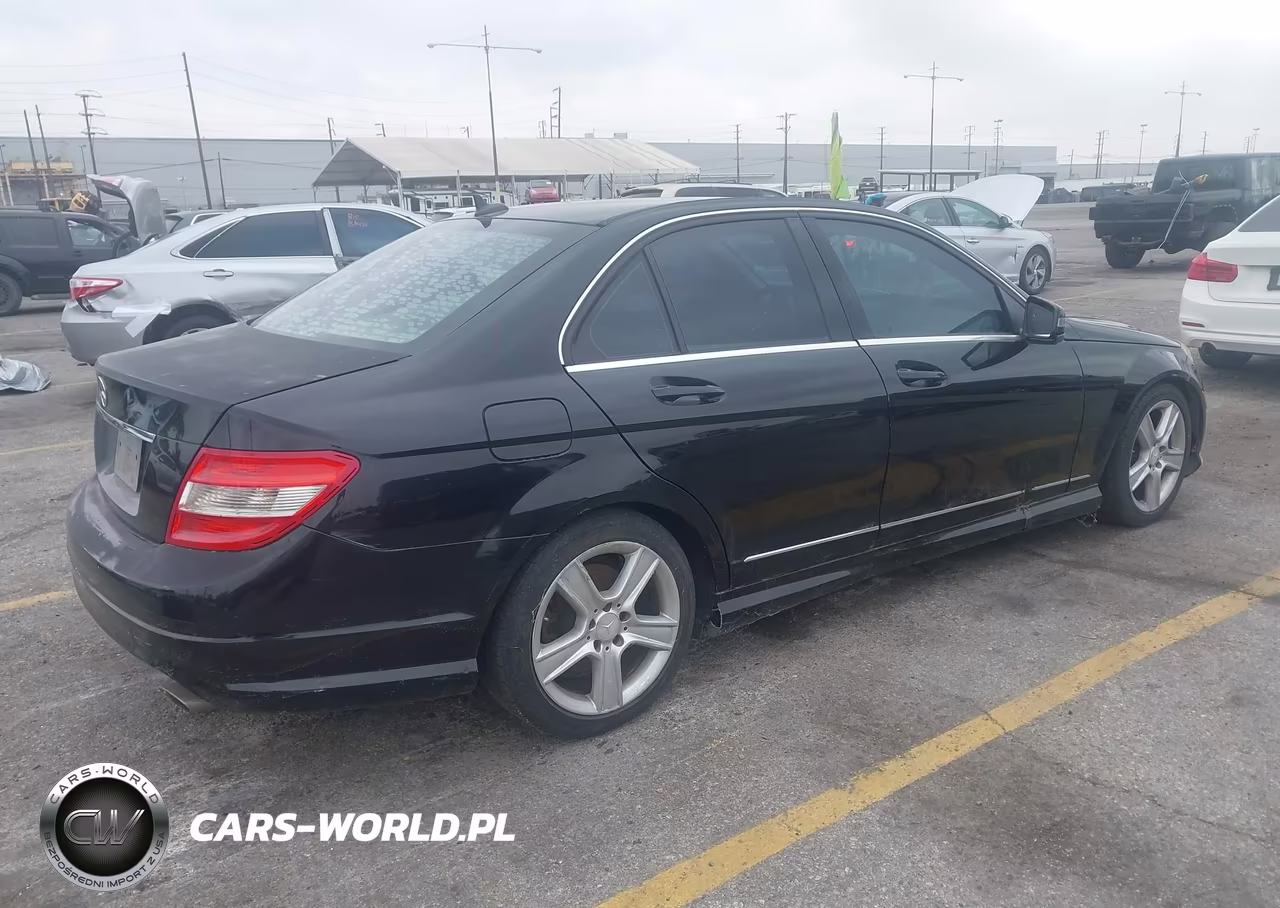 2010 Mercedes-Benz C 300 Luxury-Sport VIN:WDDGF5EB8AF437205 - 4