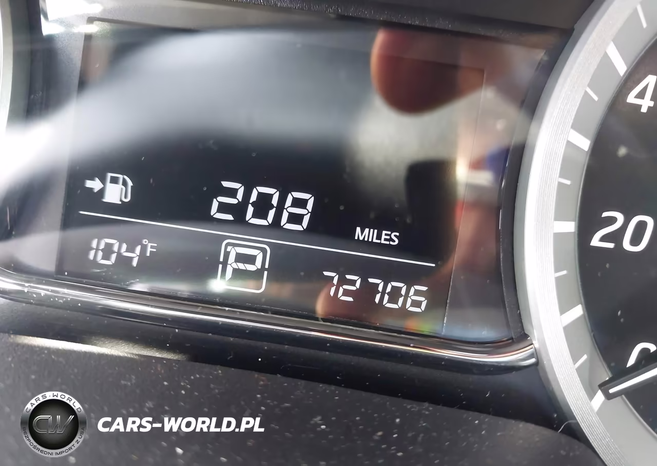 2015 Nissan Sentra Sr VIN:3N1AB7APXFY284709 - 16