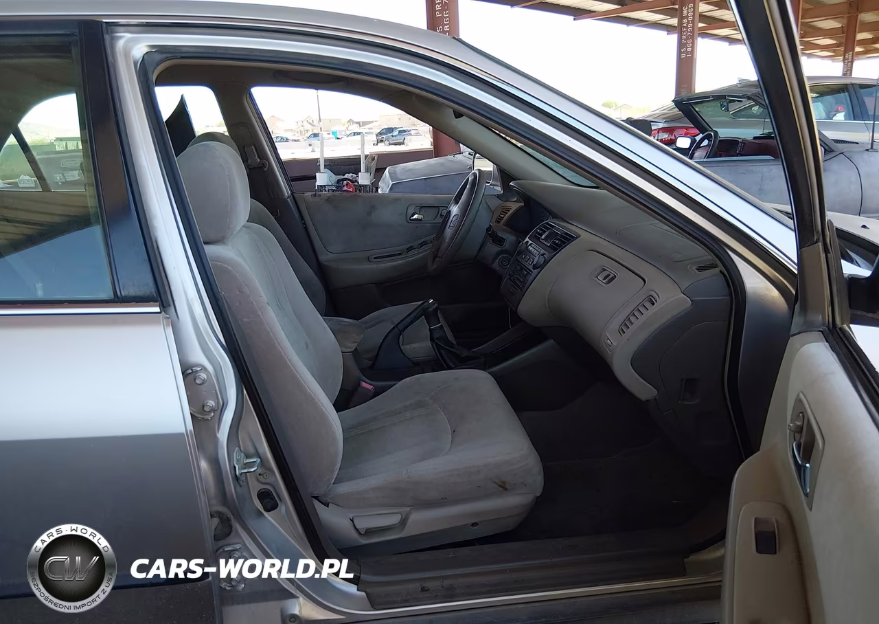 1999 Honda Accord Lx VIN:JHMCG5548XC043851 - 5