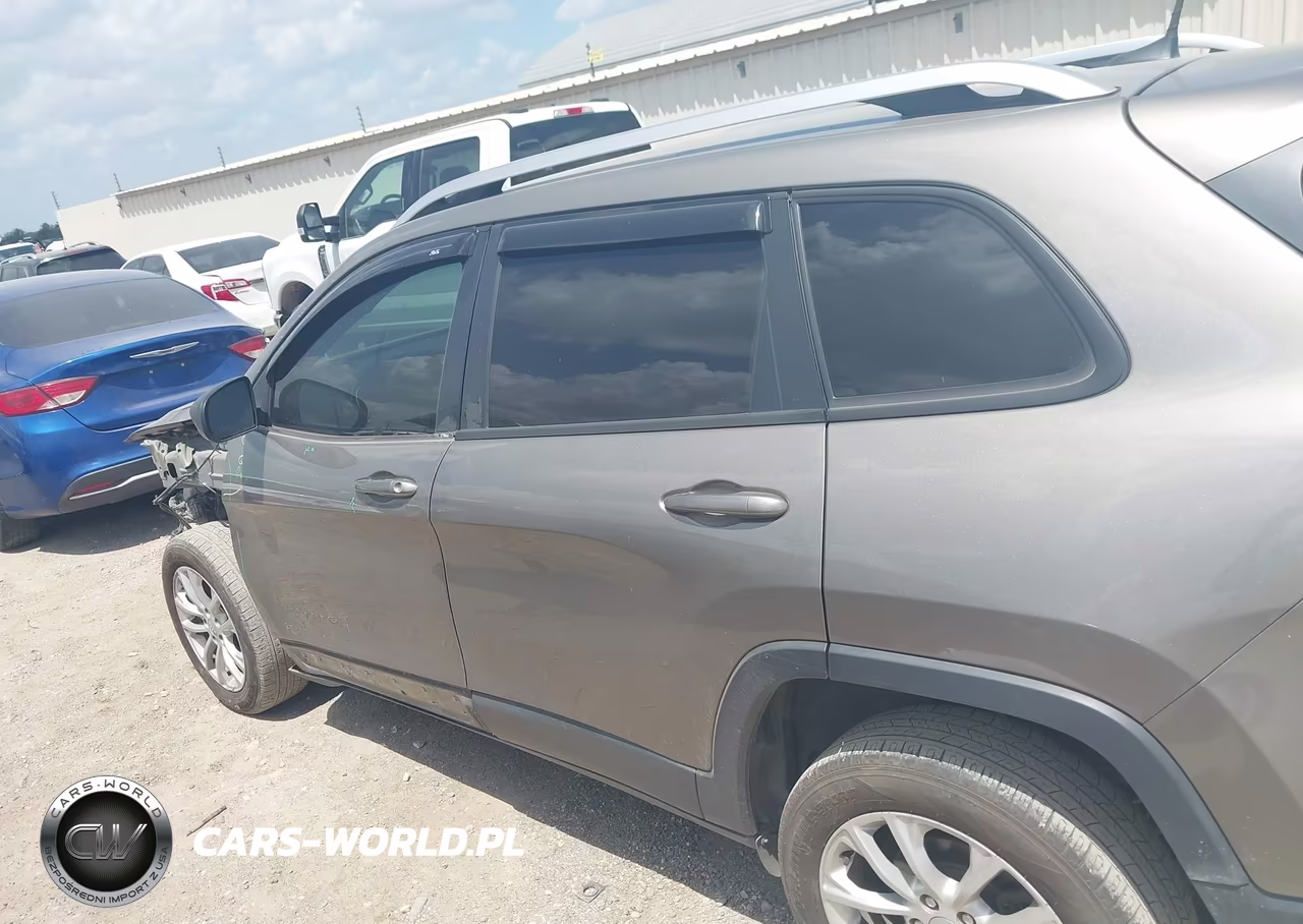 2020 Jeep Cherokee Latitude Fwd VIN:1C4PJLCB3LD515923 - 15
