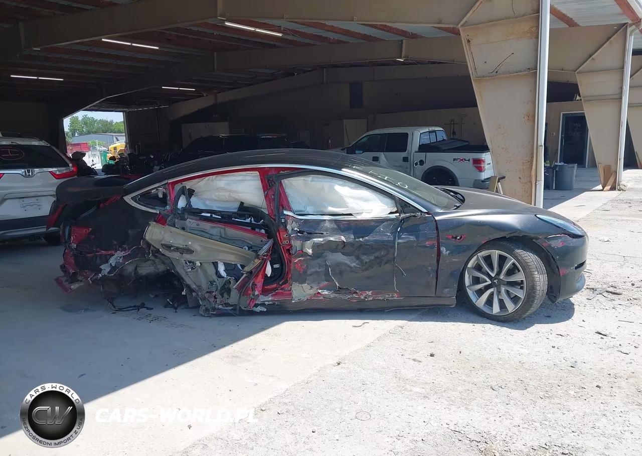 2018 Tesla Model 3 Long Range-Mid Range VIN:5YJ3E1EA4JF032135 - 13