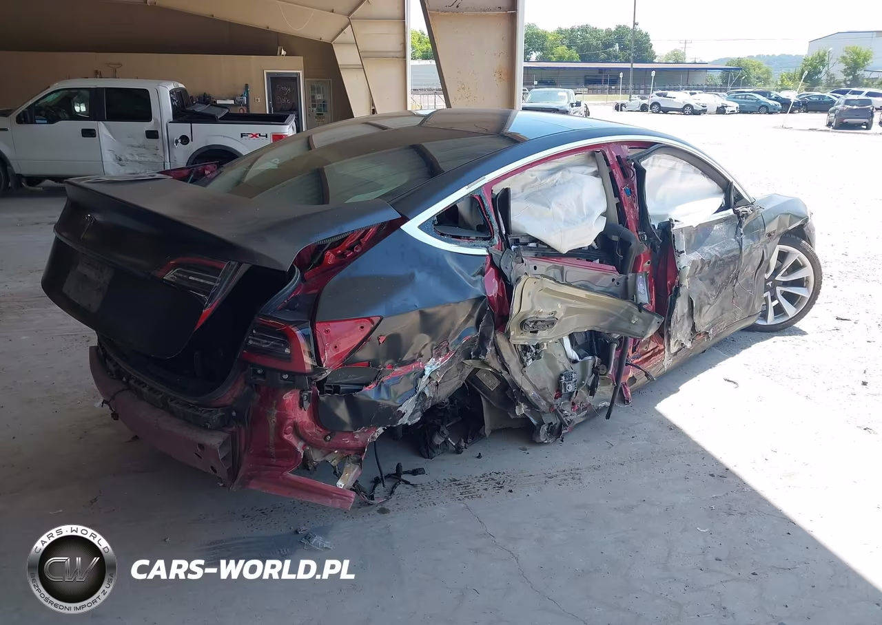 2018 Tesla Model 3 Long Range-Mid Range VIN:5YJ3E1EA4JF032135 - 4