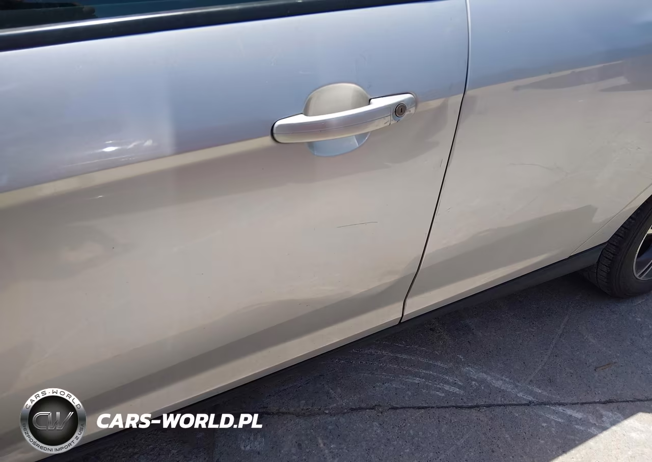 2018 Ford Focus Se VIN:1FADP3FE8JL221241 - 6