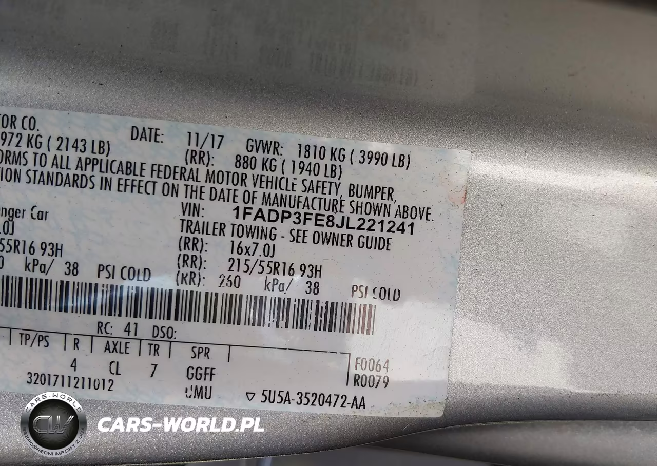 2018 Ford Focus Se VIN:1FADP3FE8JL221241 - 9