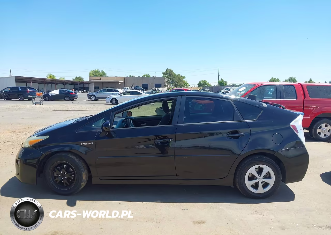 2012 Toyota Prius Two VIN:JTDKN3DU6C5463440 - 14