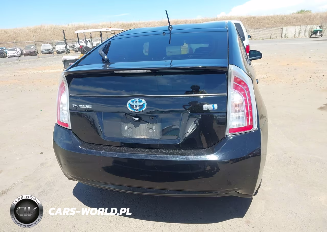 2012 Toyota Prius Two VIN:JTDKN3DU6C5463440 - 16