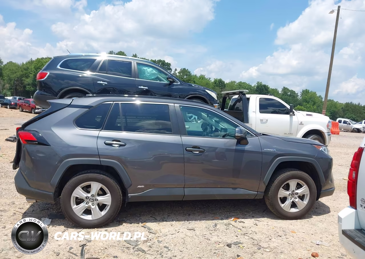 2021 Toyota Rav4 Xle Hybrid VIN:2T3R6RFV7MW016923 - 13