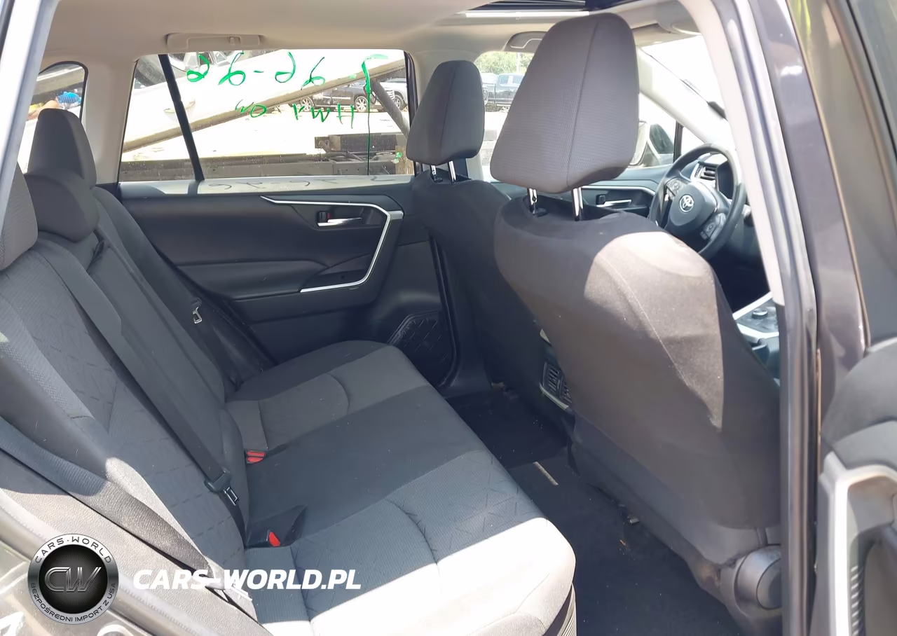 2021 Toyota Rav4 Xle Hybrid VIN:2T3R6RFV7MW016923 - 8
