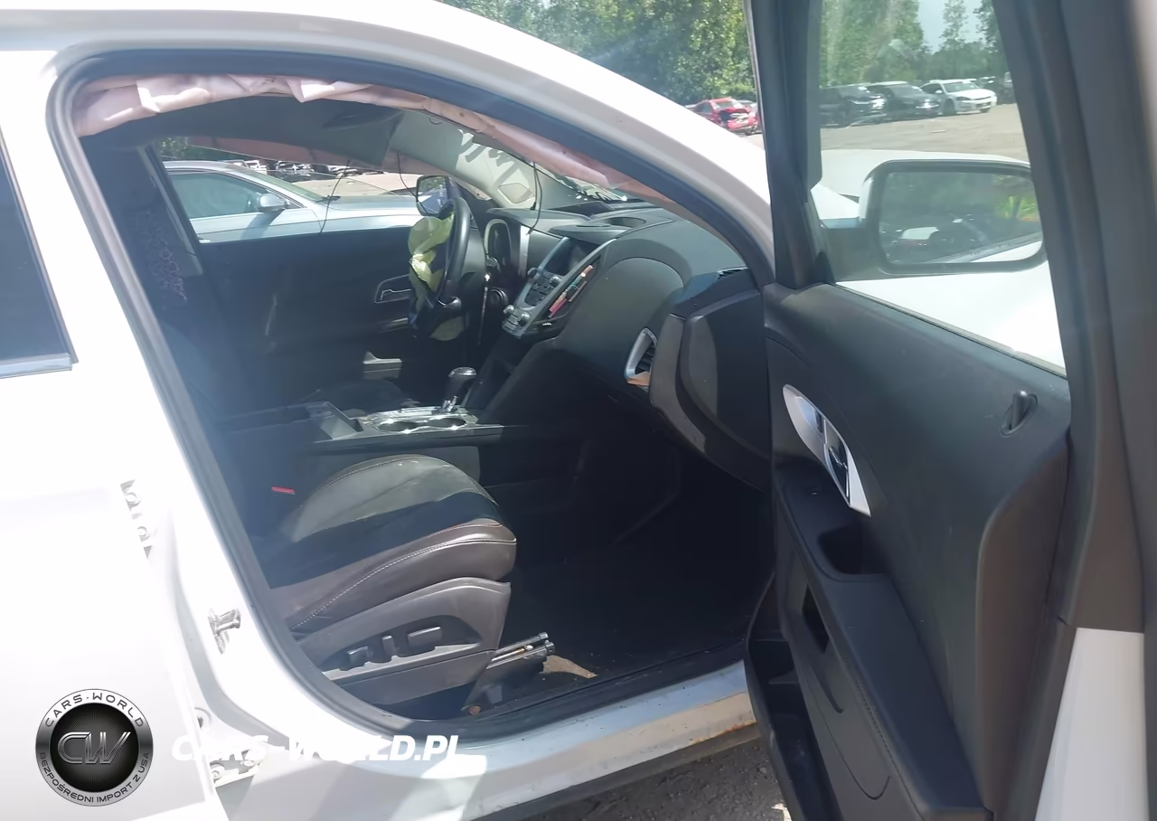 2017 Chevrolet Equinox Premier VIN:2GNALDEK9H1588355 - 5