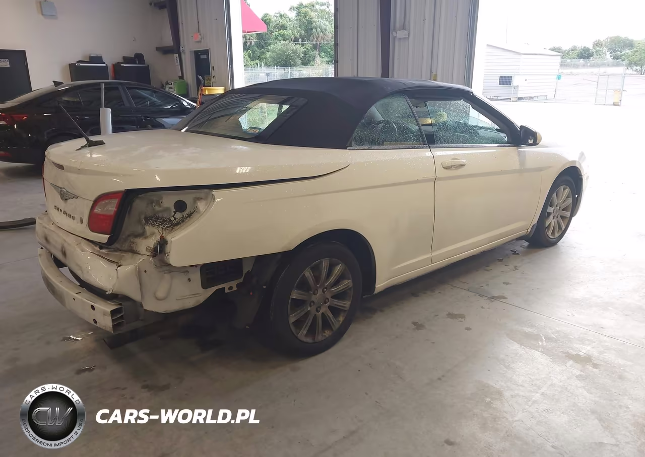 2010 Chrysler Sebring Touring VIN:1C3BC5ED3AN142862 - 4